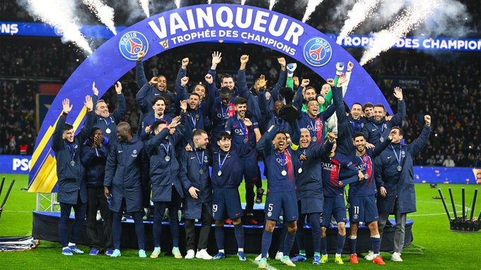 Mbappé lidera la victoria del PSG en la Supercopa
