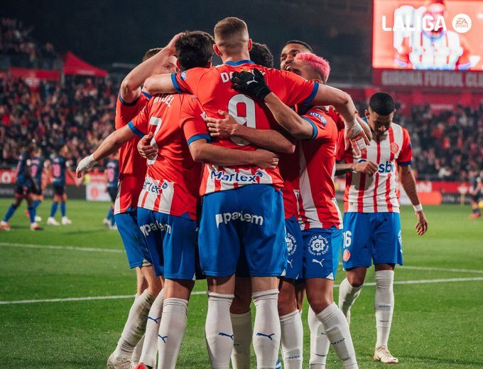 Girona afianza el liderato y hunde al Sevilla