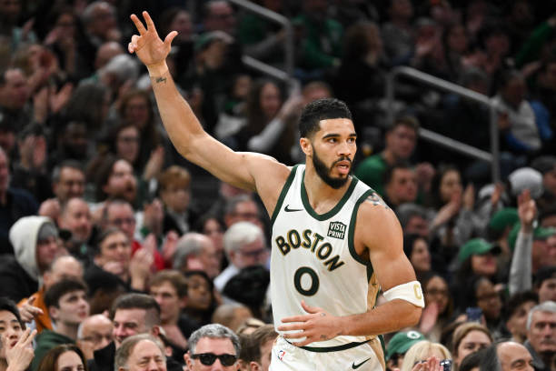 Celtics reafirman liderato en la NBA con triunfo apurado ante Pacers