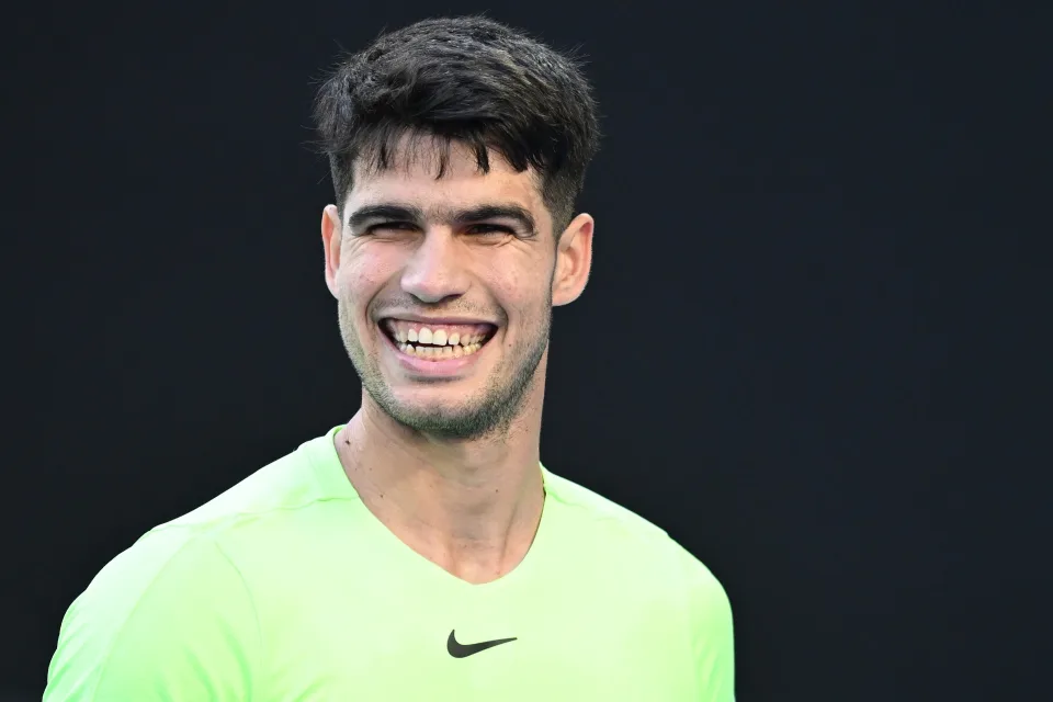 Carlos Alcaraz listo para brillar en su debut ante Gasquet en el Abierto de Australia