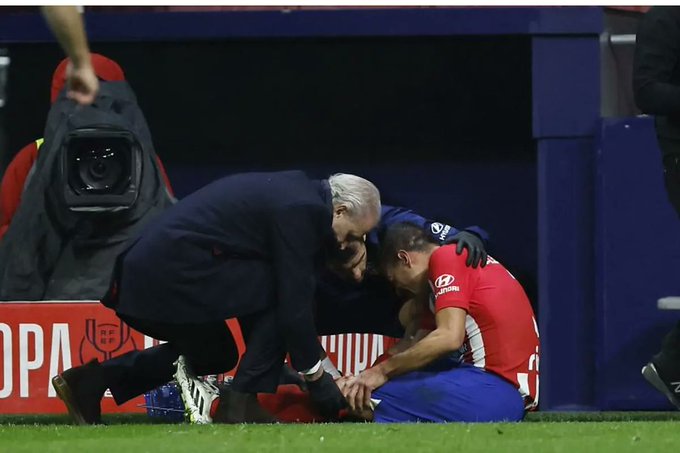 Malas noticias para el Atlético: Azpilicueta sufre rotura del menisco externo