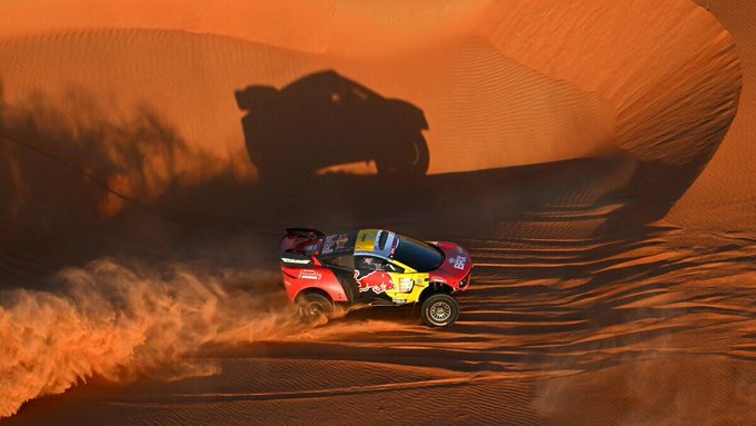 Loeb recorta ventaja de Sainz en una etapa épica del Dakar 2024