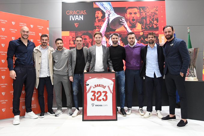 Ivan Rakitic se despide del Sevilla entre lágrimas