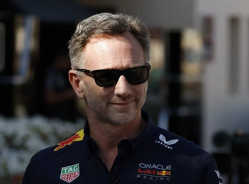 Christian Horner se mantiene al frente de Red Bull