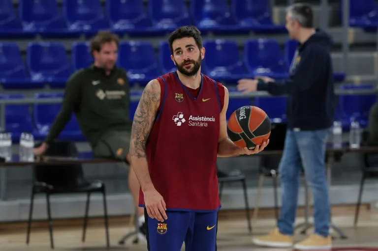 Ricky Rubio regresa al Barça en un emotivo retorno al baloncesto europeo