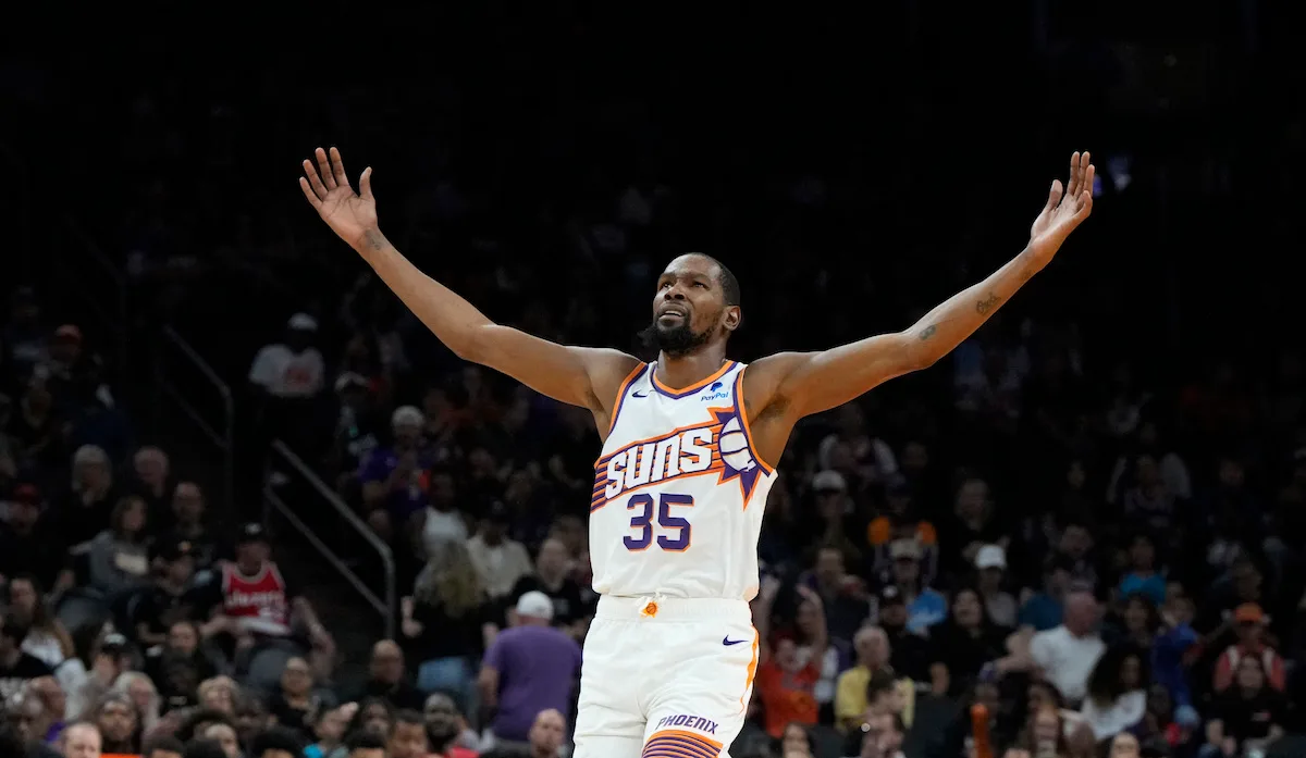 Triunfal regreso de Kevin Durant a Brooklyn: Suns derrotan a los Nets