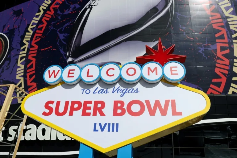 Super Bowl en Las Vegas: Mahomes vs. 49ers y el brillo de Taylor Swift