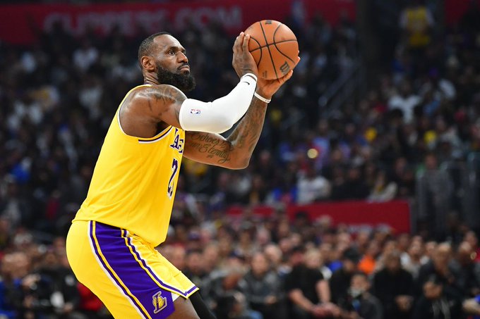 LeBron James: la leyenda continúa tras alcanzar los 40,000 puntos