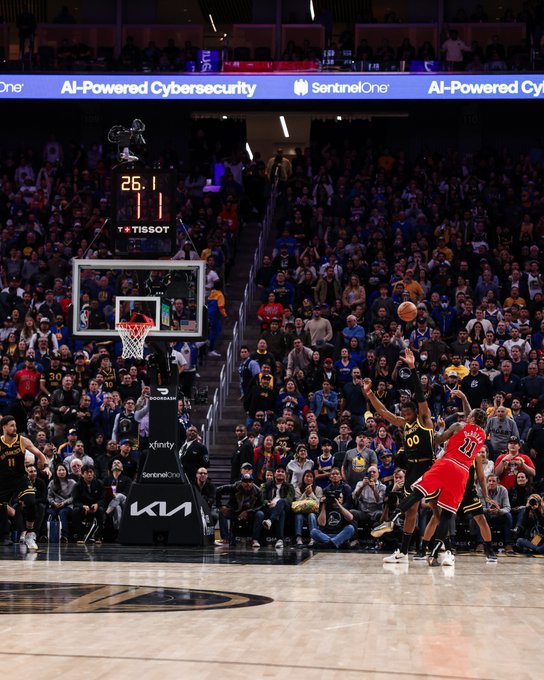 Bulls vencen a los Warriors en casa tras nueve años