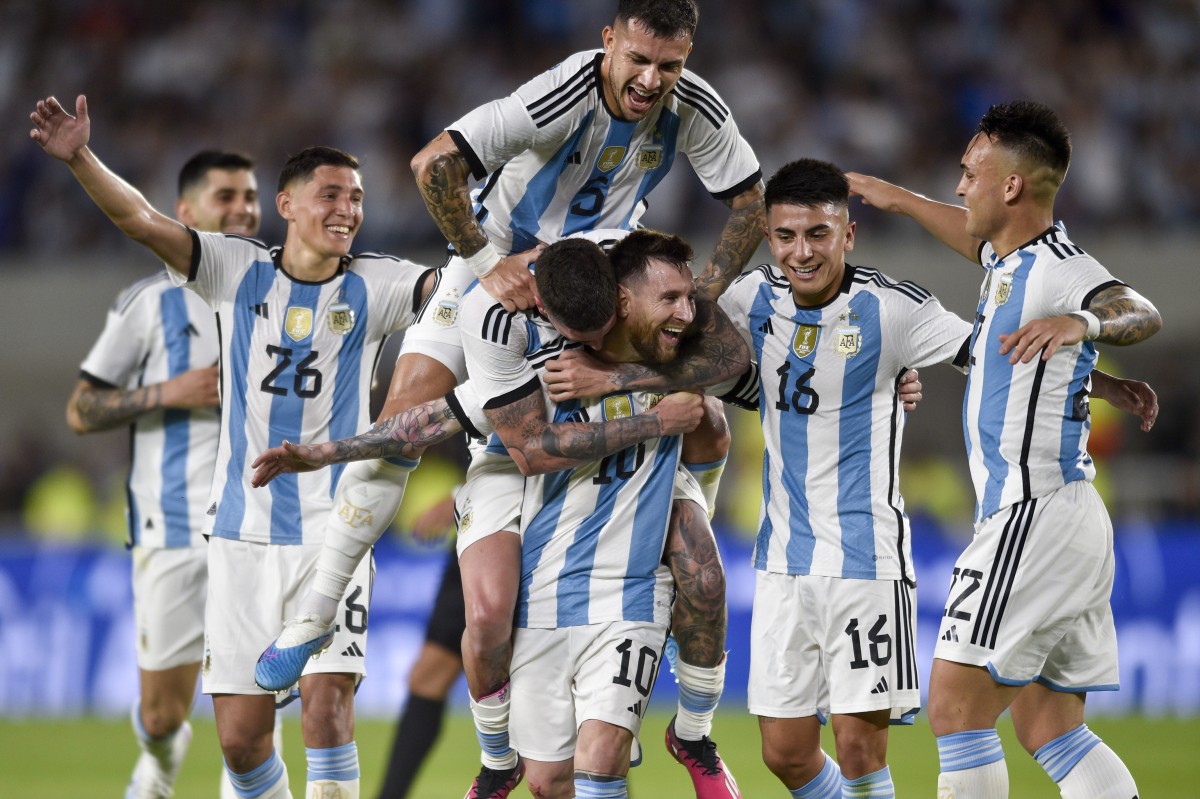 Argentina define convocados para amistosos ante El Salvador y Costa Rica