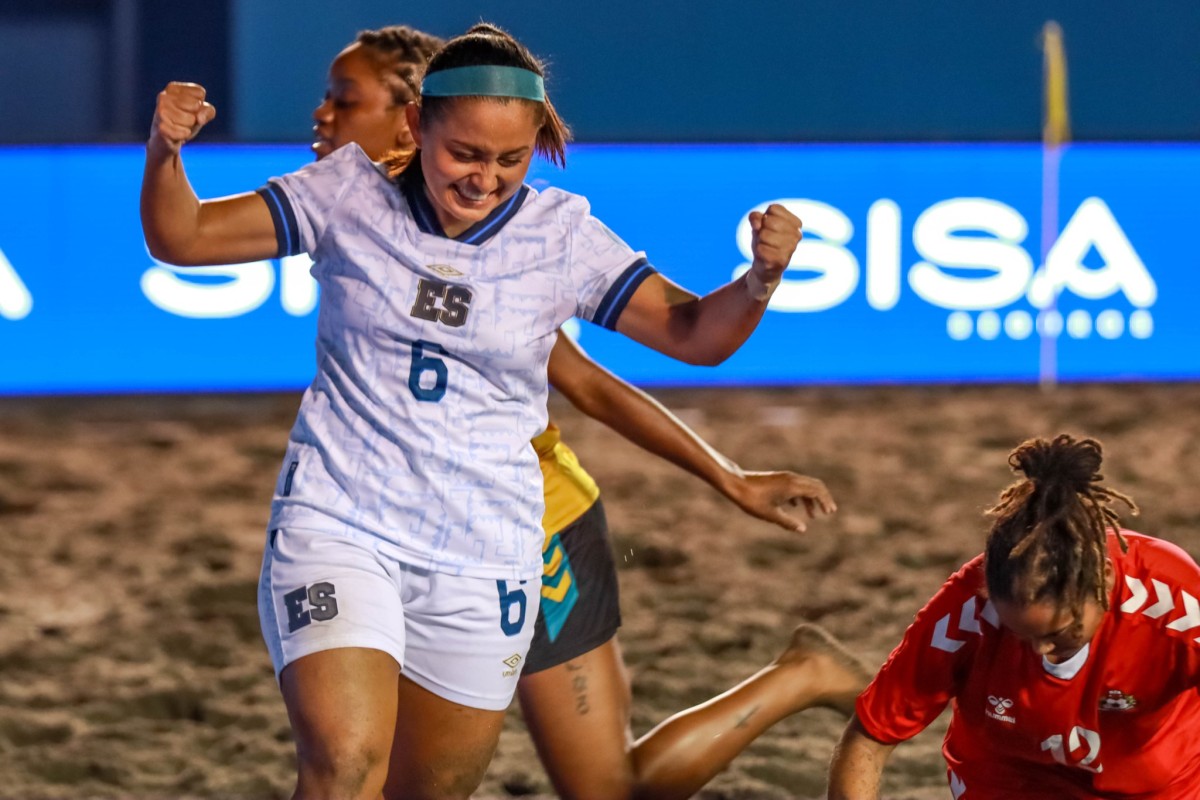 El Salvador demuestra su poderío femenino en la Beach Soccer Cup 2024