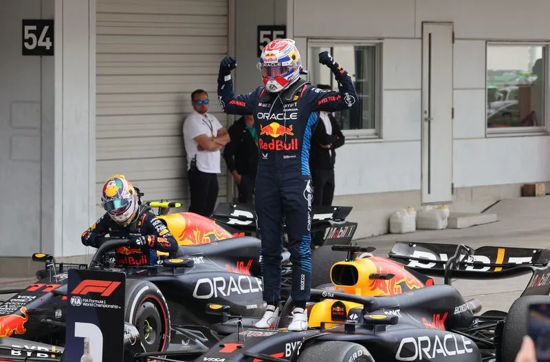 Max Verstappen recupera su corona en Suzuka con un triunfo que evoca a Schumacher