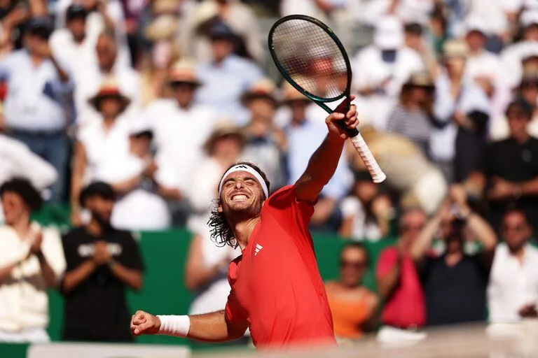 Sinner cae ante Tsitsipas en semifinales de Montecarlo