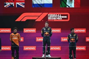 Max Verstappen domina con autoridad el Gran Premio de China y consolida su liderazgo en F1